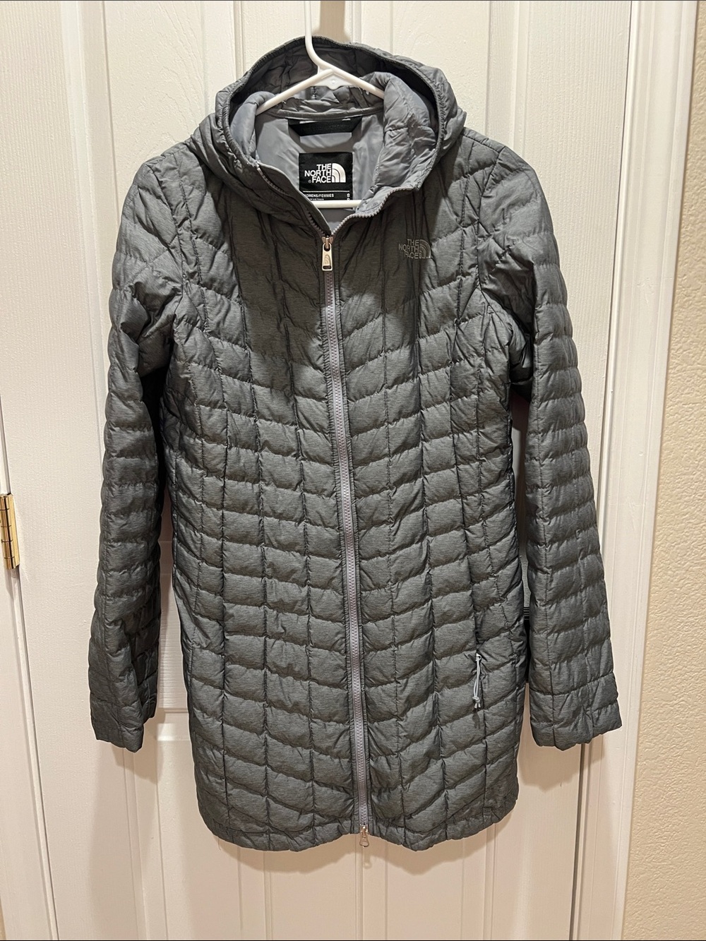 The North Face Women’s Full Zip Hooded Quilted Winter Thermoball Jacket S long